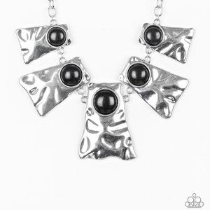 Cougar Black Necklace